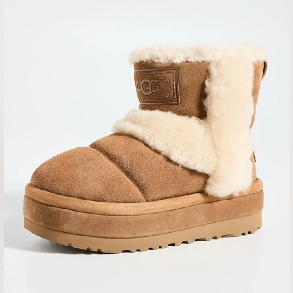 UGG Classic Chillapeak Genuine Shearling Trimmed Boot - Picture 9 of 9